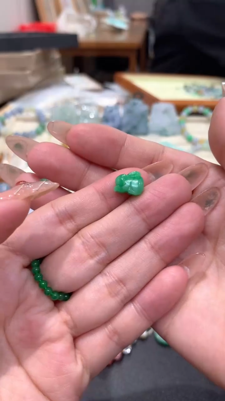 【闪购商品】定制翡翠未镶嵌翡翠