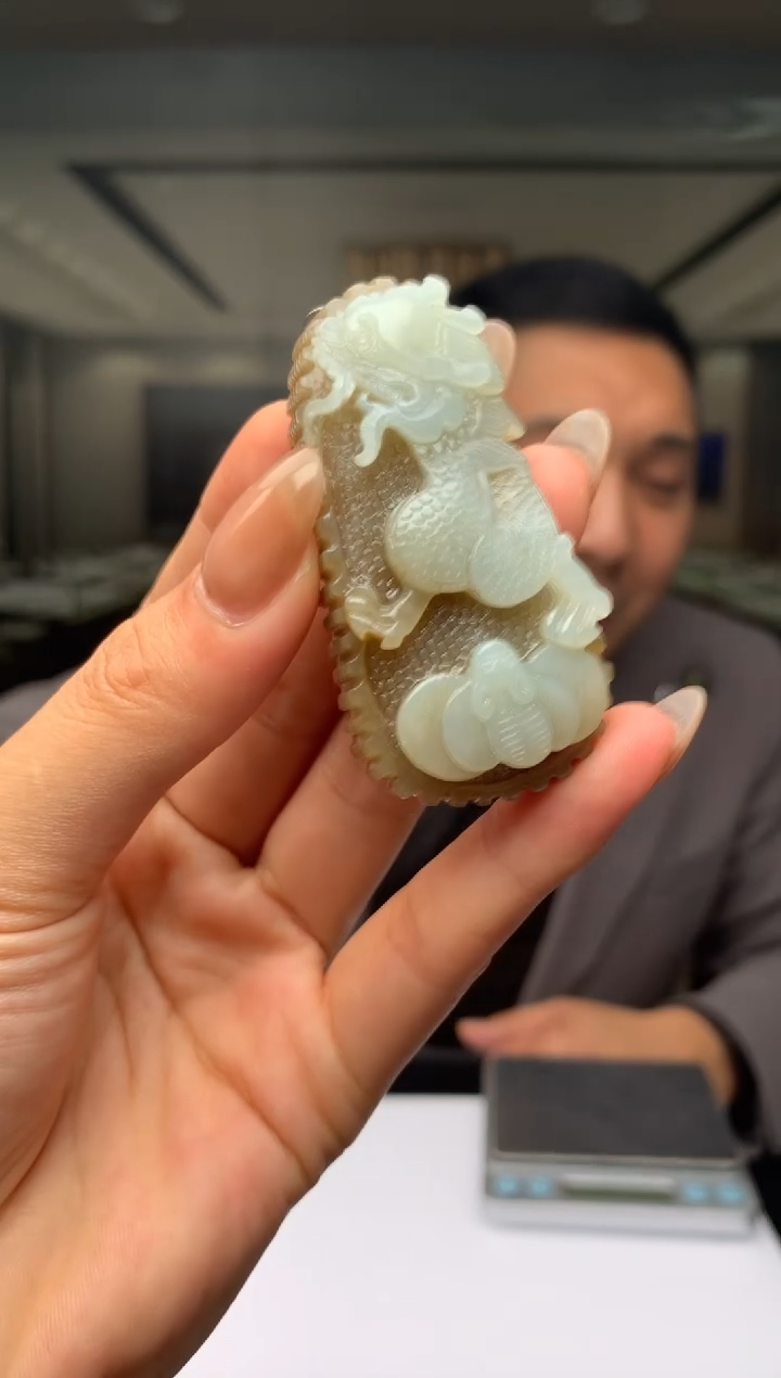 【闪购商品】定制和田玉Boss阳天然和田玉（拍一发一）