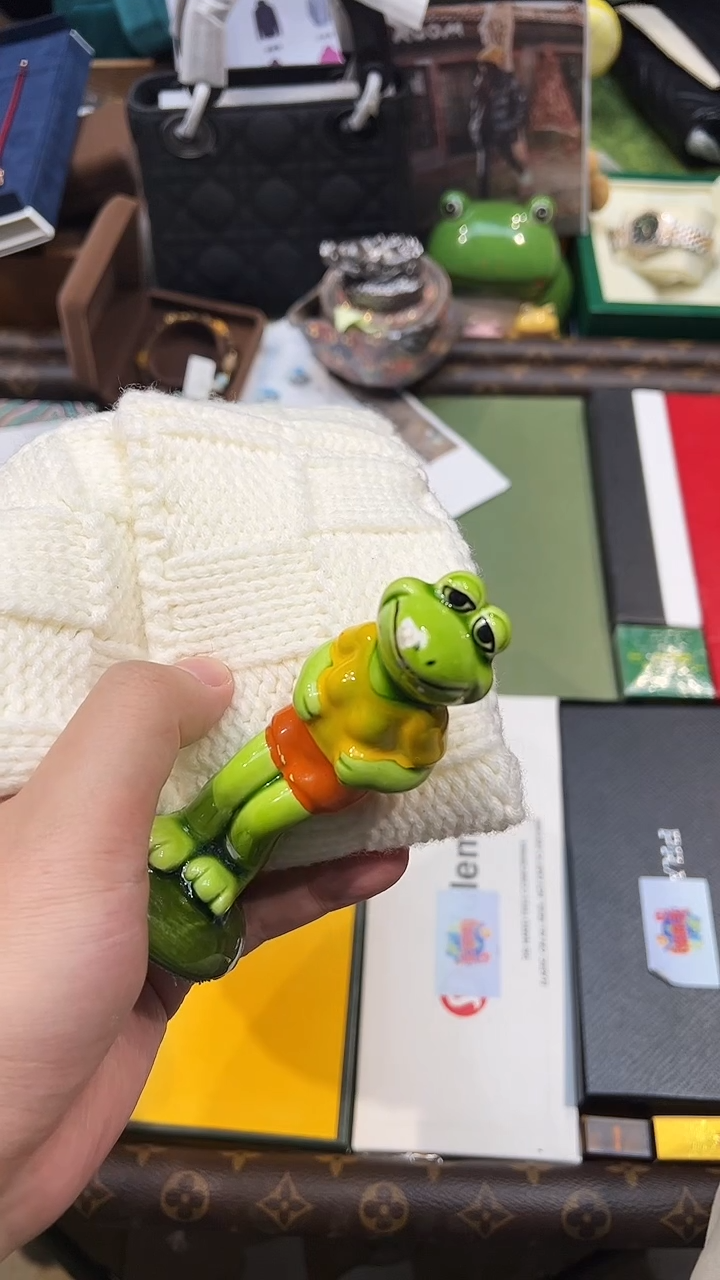 --------------------------