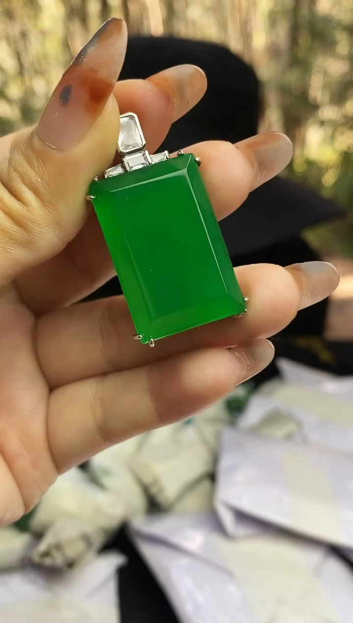 满色吊坠 所见即所得！！