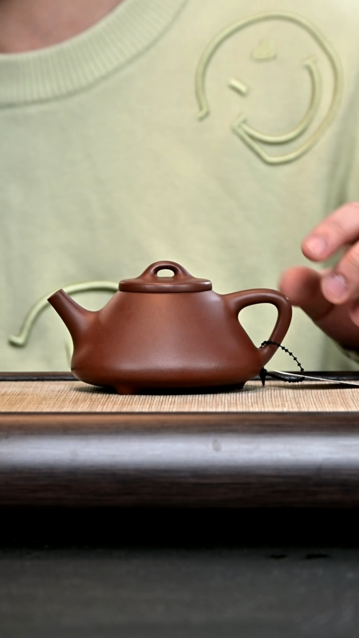 【闪购商品】紫砂茶壶Aj3052 子冶石瓢 红紫泥