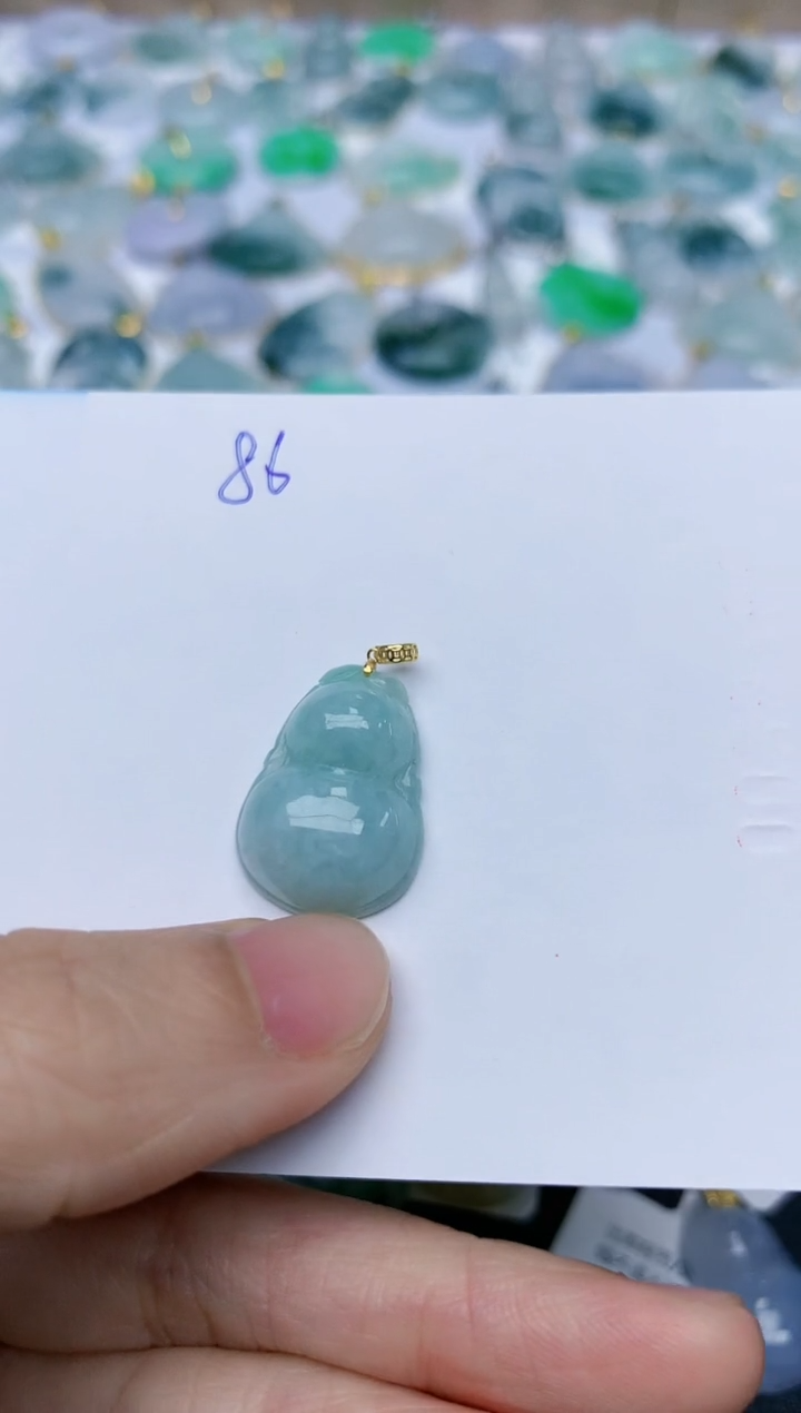 【闪购商品】翡翠颈饰18K金镶嵌天然翡翠A货    86