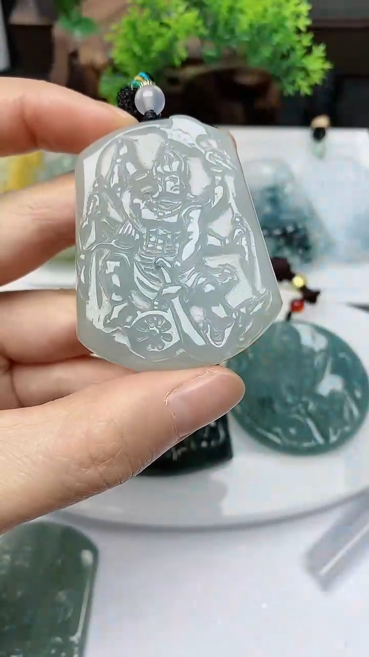 【闪购商品】翡翠颈饰未镶嵌