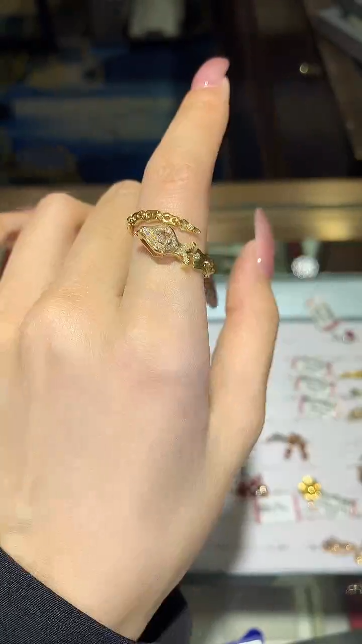 【闪购商品】钻石戒指18K金镶嵌钻石戒指DZ