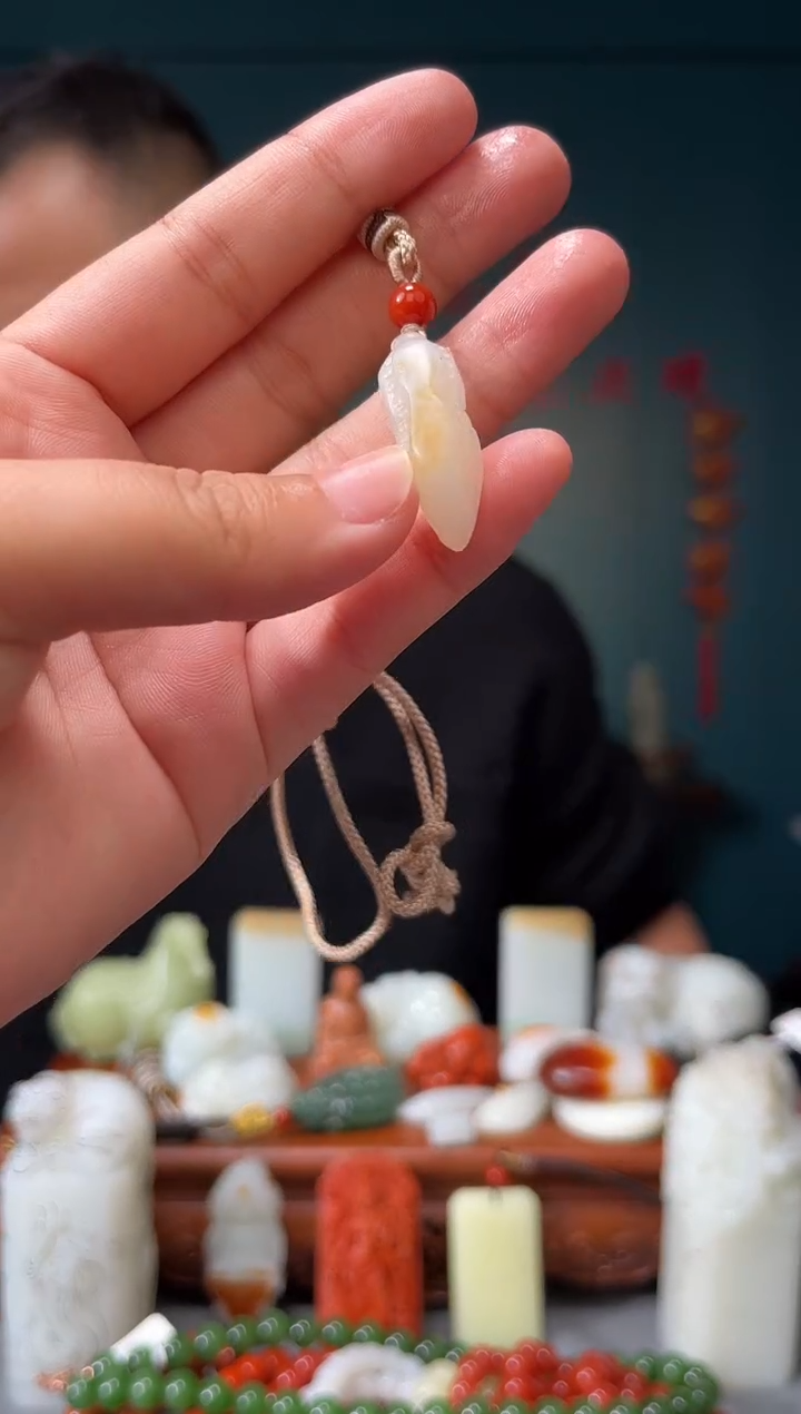 【闪购商品】和田玉颈饰未镶嵌吊坠