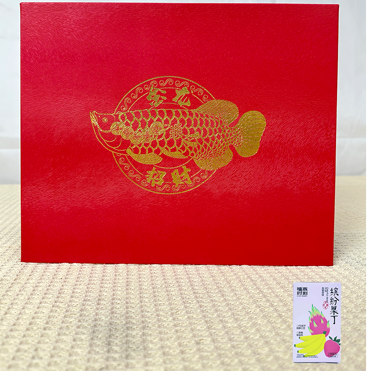 1盒缤纷果丁+1个精美摆件