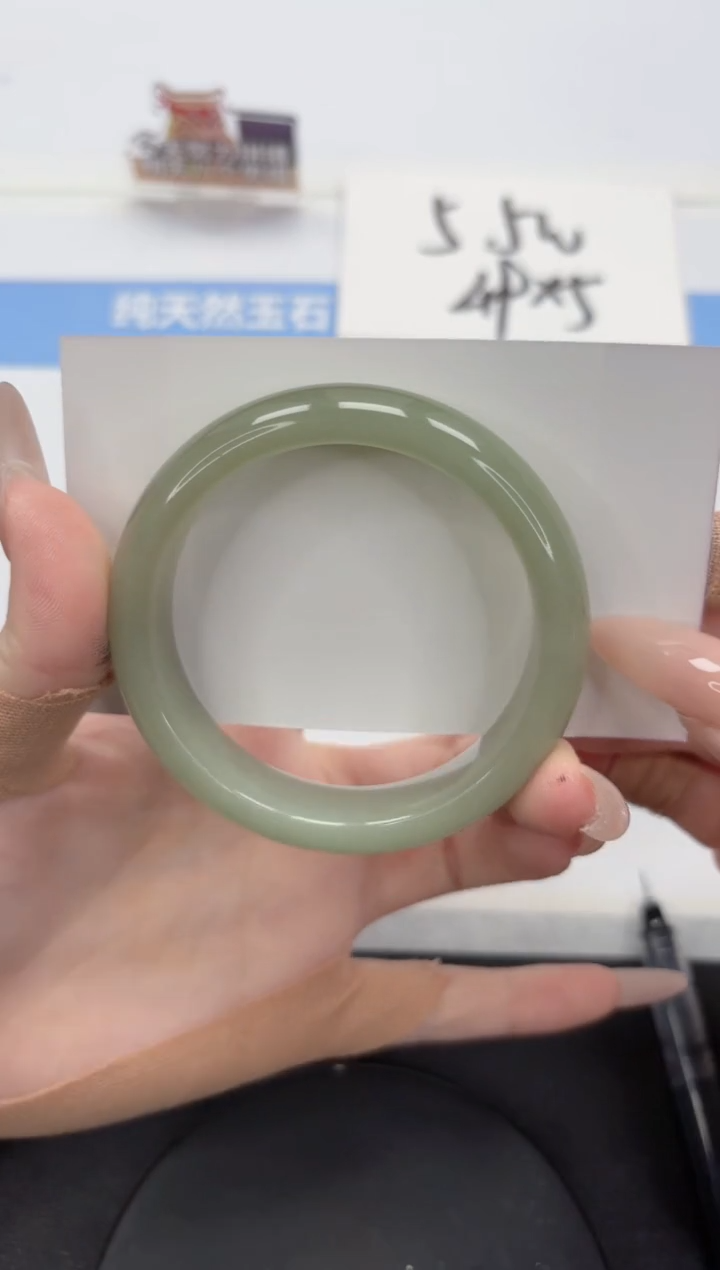 【闪购商品】石英质玉手镯未镶嵌A152-56.6