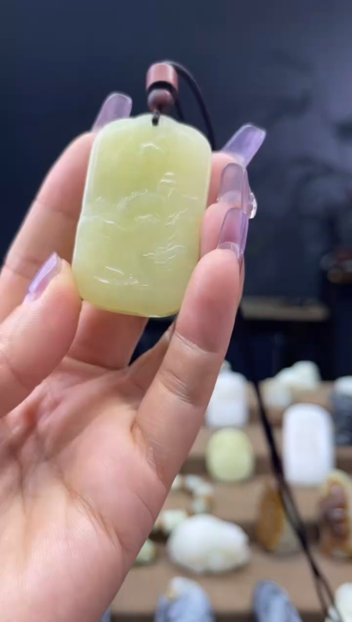 颈饰未镶嵌和田玉1