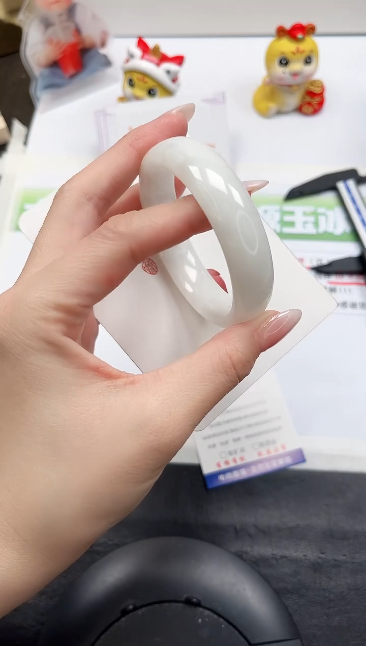 【闪购商品】和田玉手镯未镶嵌364-55