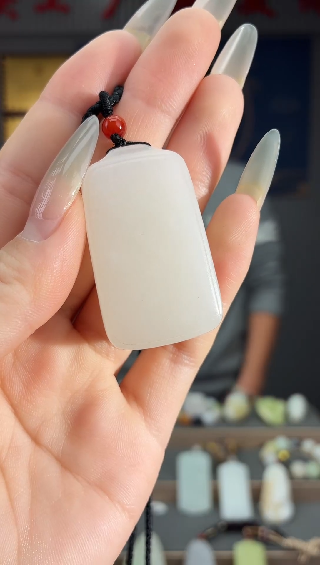 颈饰未镶嵌和田玉1