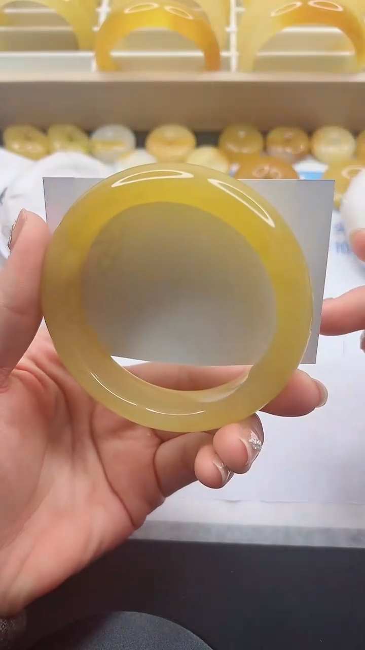 【闪购商品】石英质玉手镯未镶嵌360-64