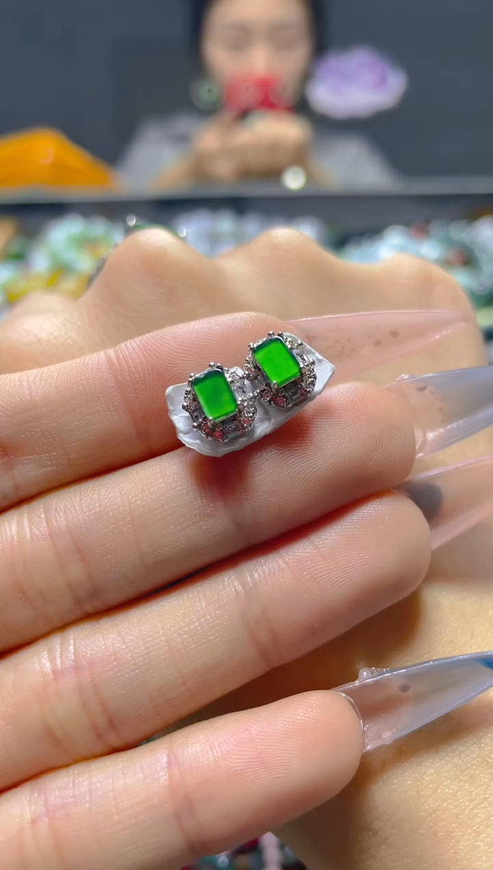 颈饰未镶嵌翡翠/C/翡翠A货，一件也是批发价