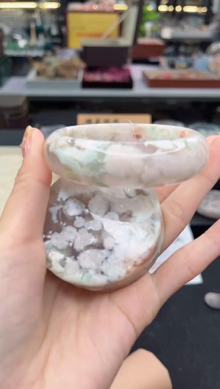 【闪购商品】石英质玉手镯未镶嵌60圈口（赠品镯心）6821076