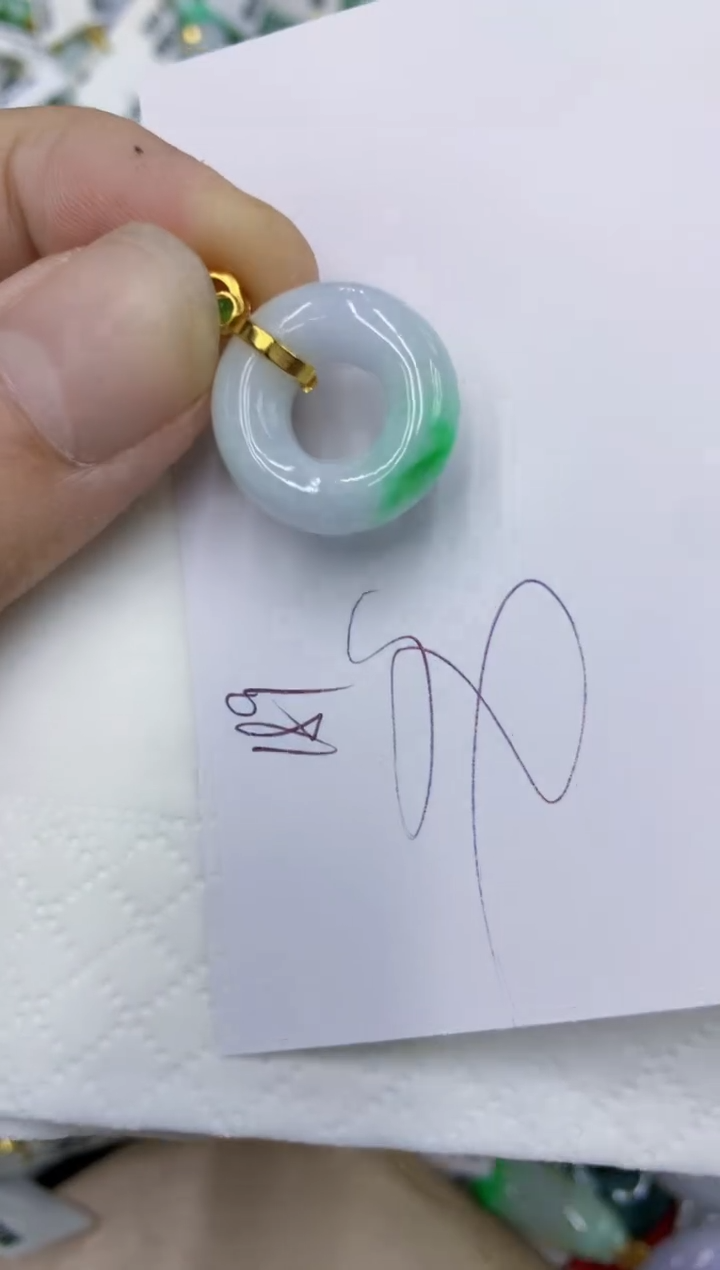 颈饰未镶嵌翡翠11111111111