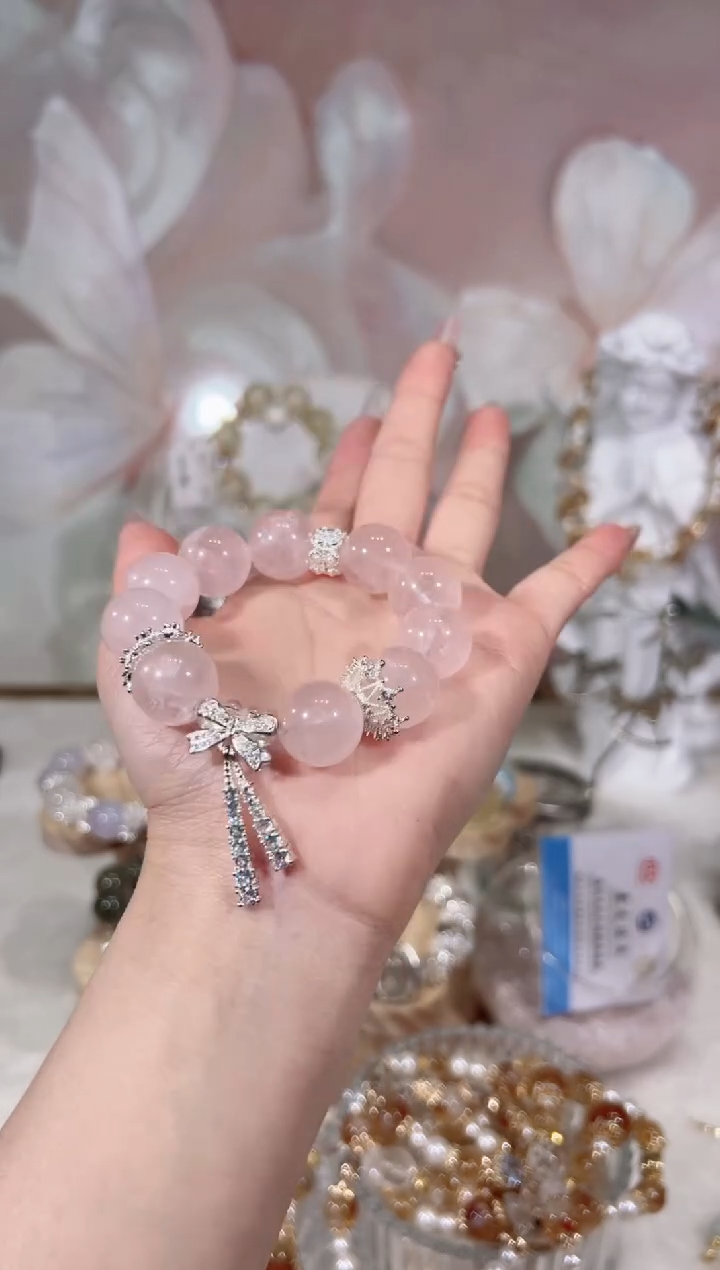 【闪购商品】水晶手链未镶嵌天然水晶多样性发货发其一