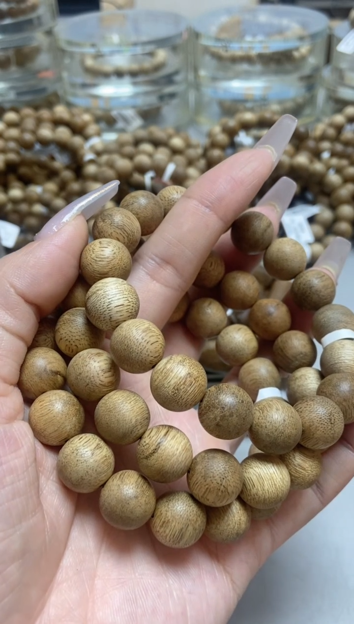 手串沉香菩萨棋圆珠单圈1.3多样性发其一