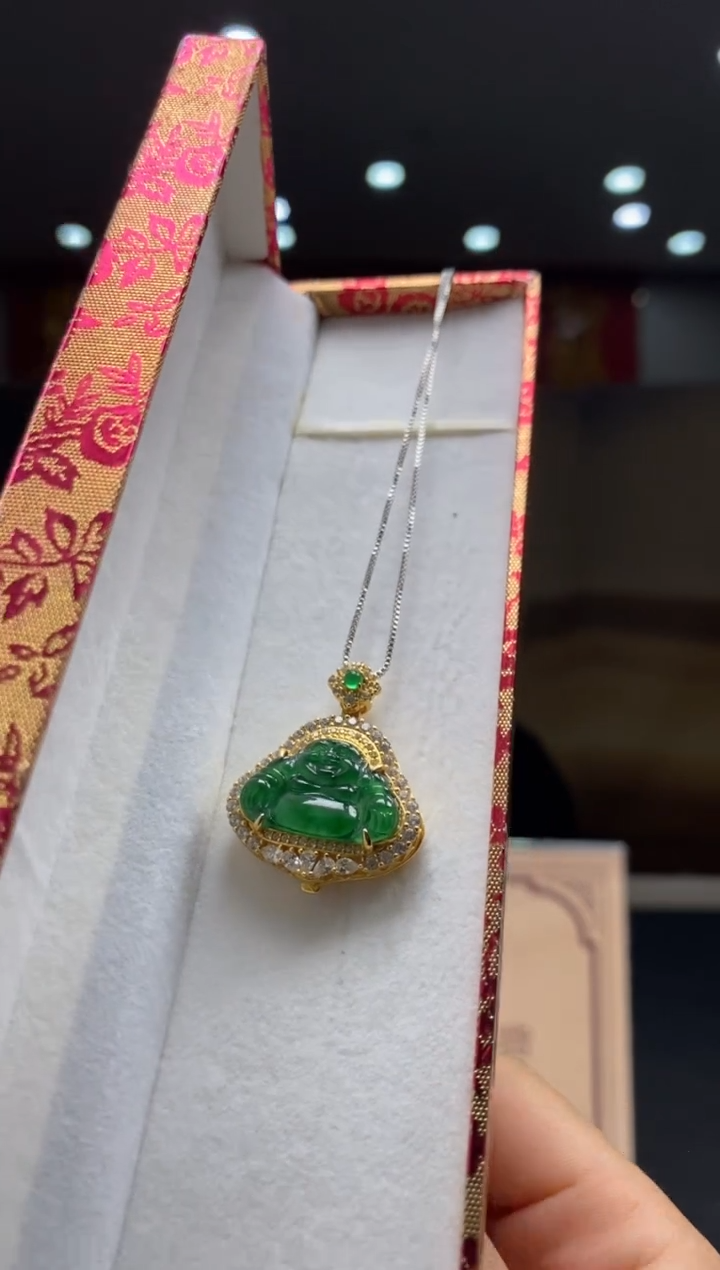 【闪购商品】翡翠颈饰未镶嵌********56