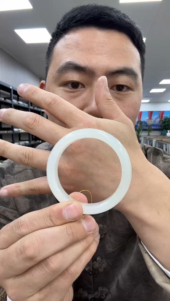 【闪购商品】和田玉手镯未镶嵌55  753