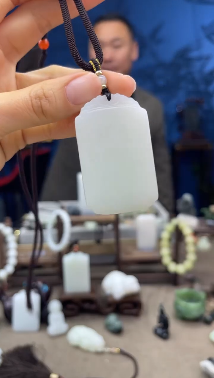 【闪购商品】和田玉颈饰未镶嵌1