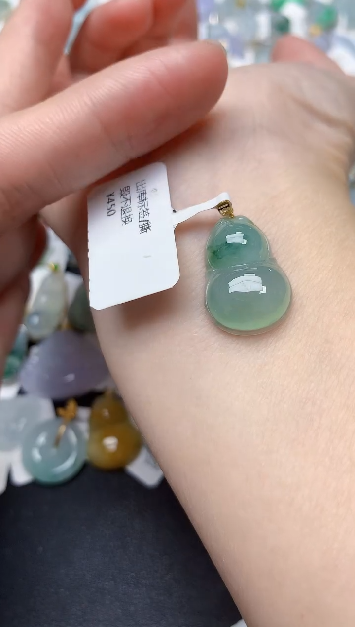 颈饰18K金镶嵌翡翠天然缅甸A货翡翠