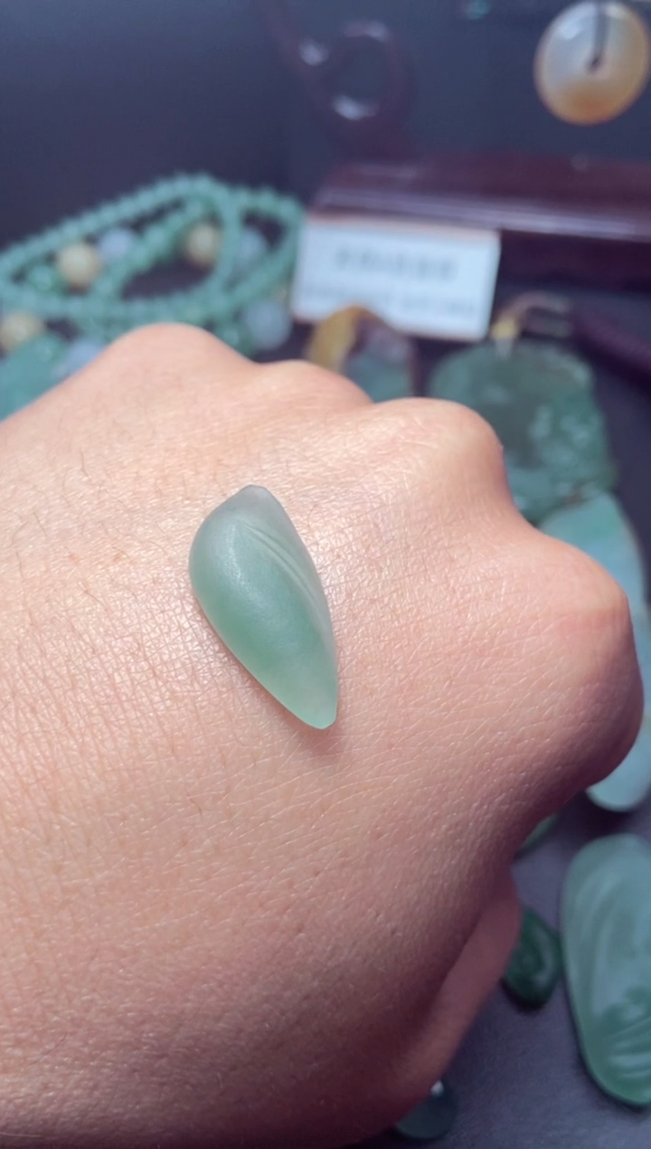 未镶嵌定制翡翠小****问a货翡翠