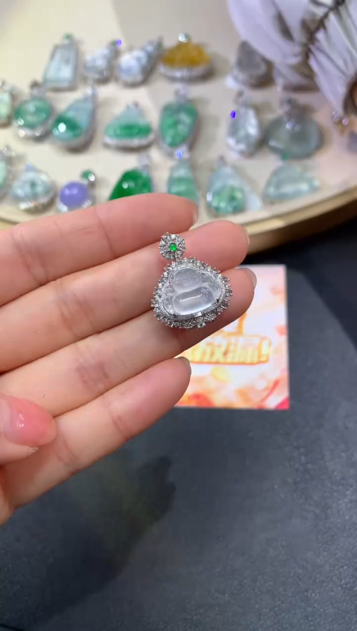 吊坠(不含链)18K金镶嵌翡翠A124|6980