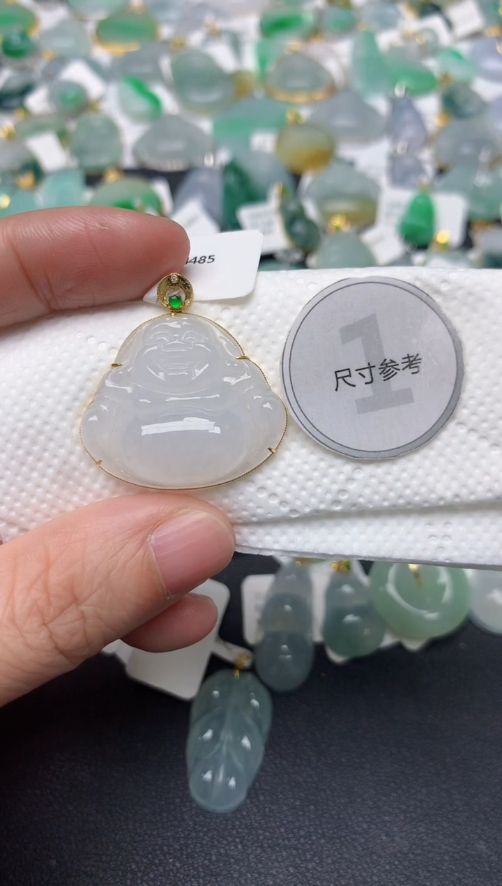 颈饰18K金镶嵌翡翠天然缅甸A货翡翠