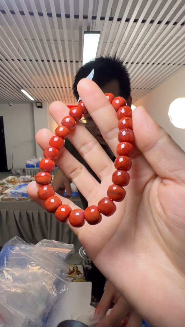 手串未镶嵌南红玛瑙约8*9mm南红老型珠单圈手串