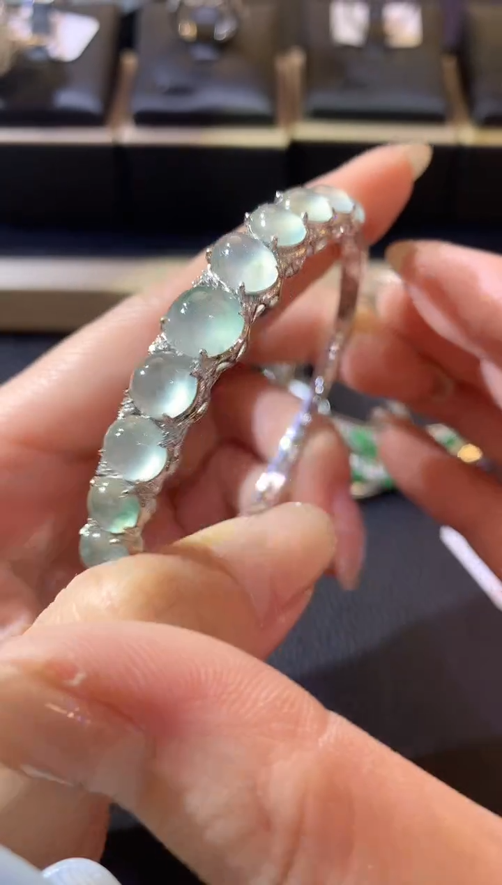 【闪购商品】翡翠手镯18K金镶嵌A40 翡翠