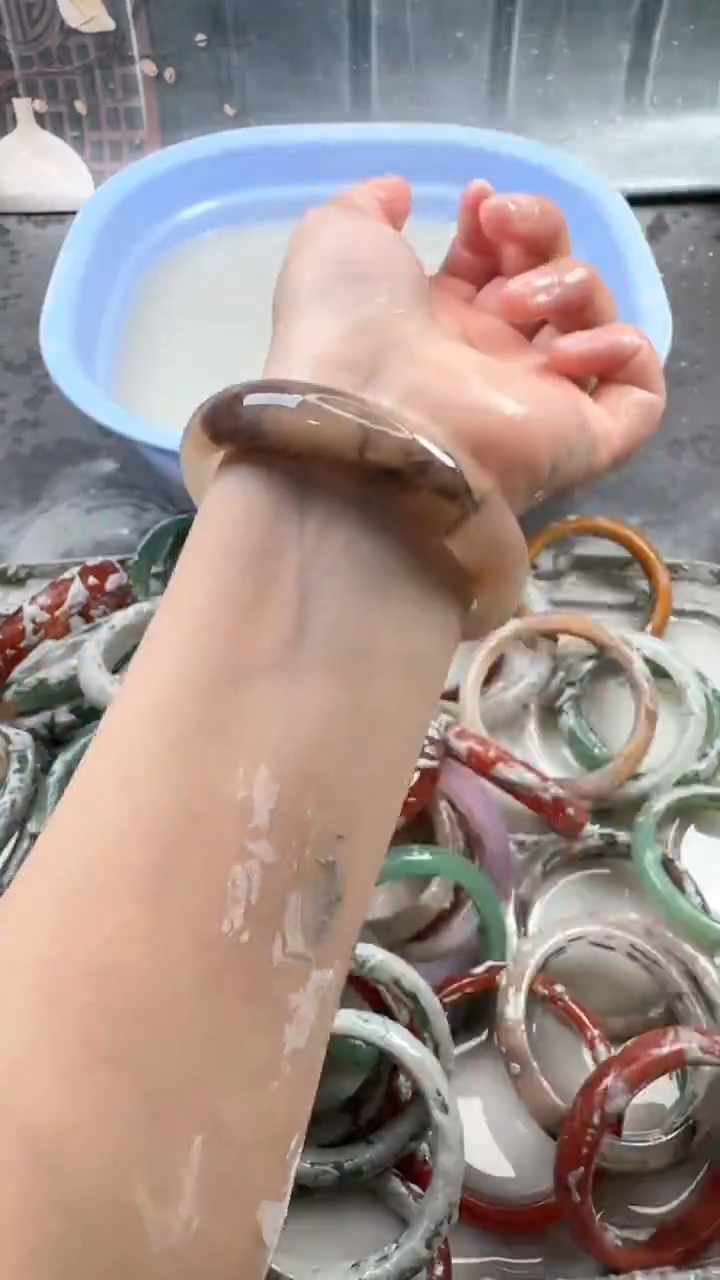 【闪购商品】石英质玉手镯未镶嵌84 6263