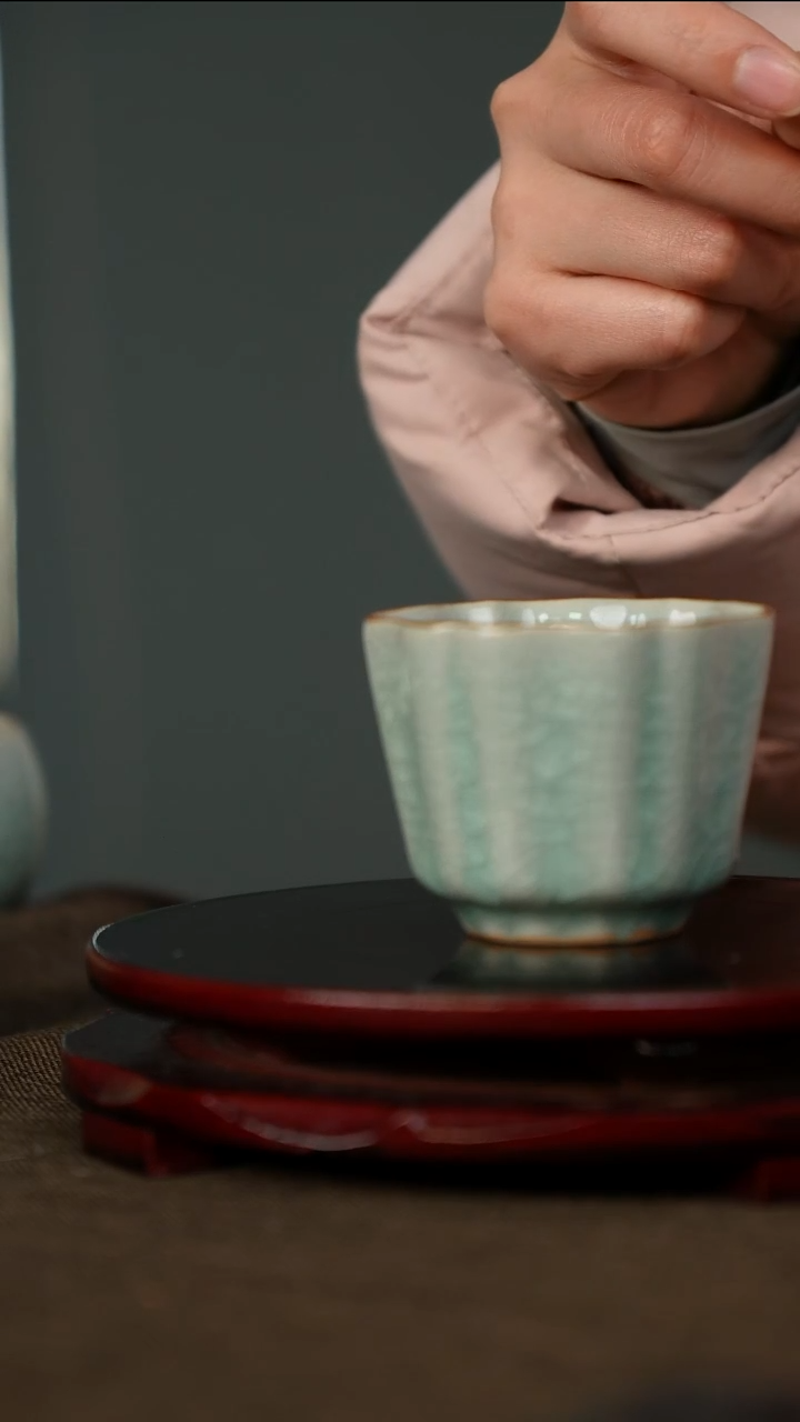樊立 鱼鳞  六瓣葵口  