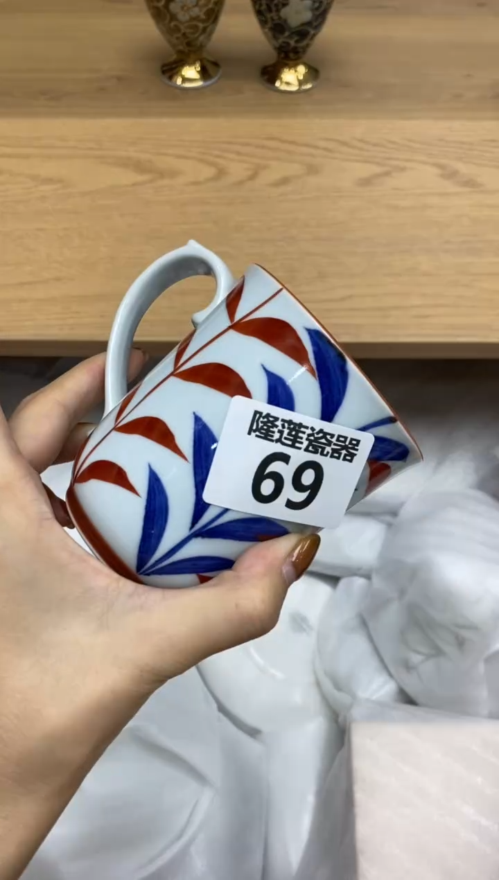瓷片幸**乐隆莲瓷器欢迎大家