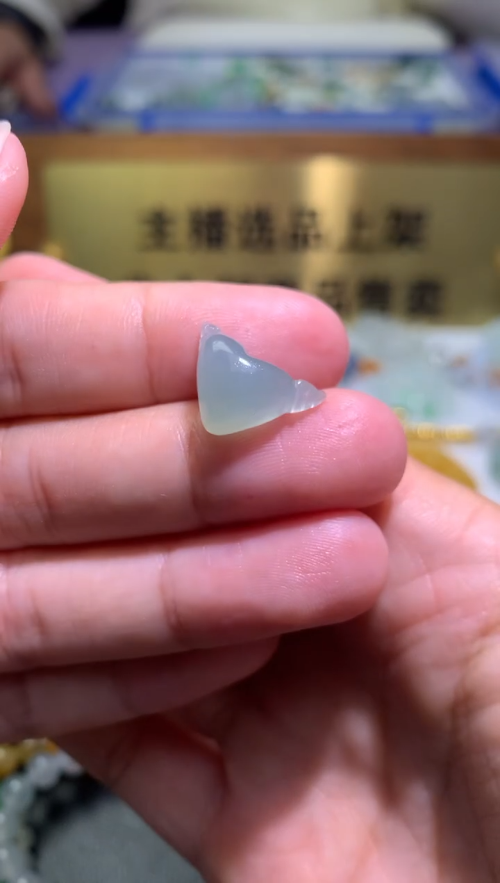 【闪购商品】定制翡翠未镶嵌毛货