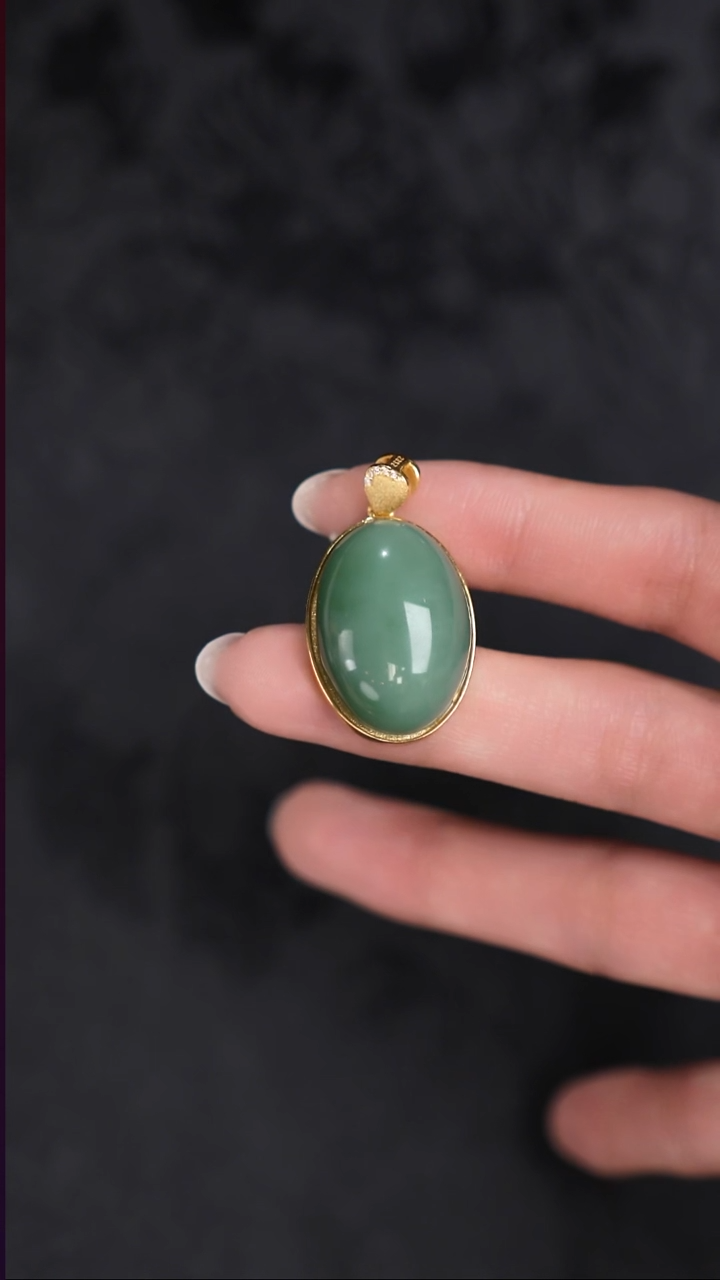 吊坠(赠链)银S925镶嵌和田玉（碧玉）工厂抛货 不退不换  