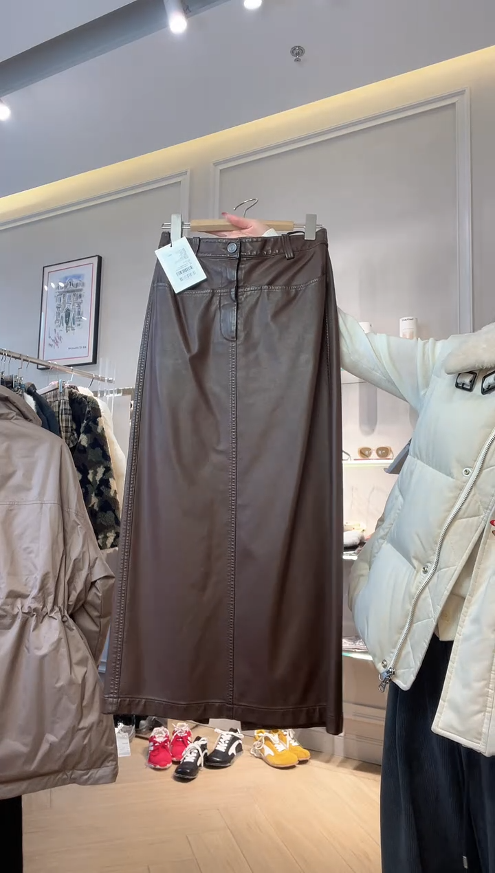 yearlyplan 皮裙 s码 原价1800