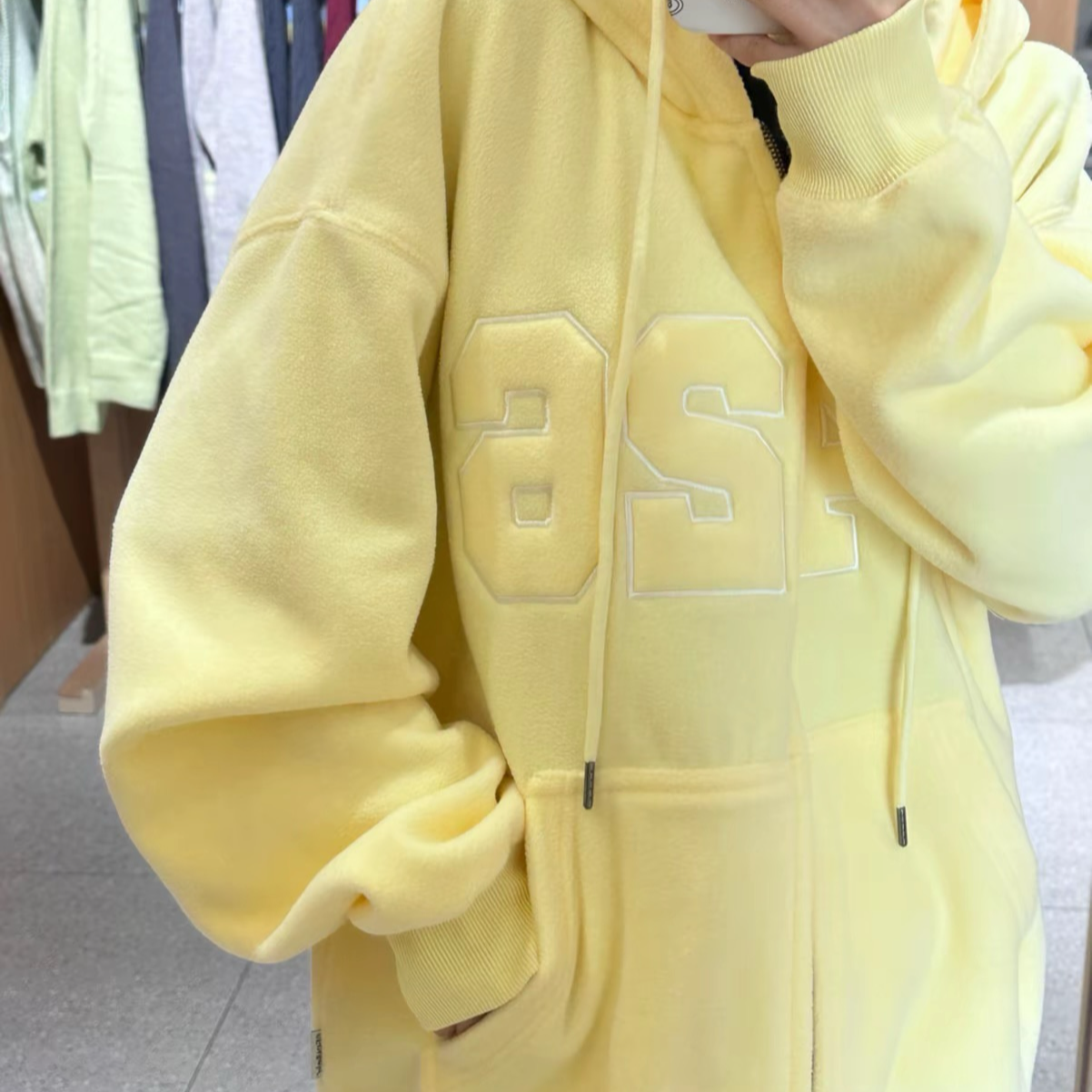 66摇粒绒连帽开衫