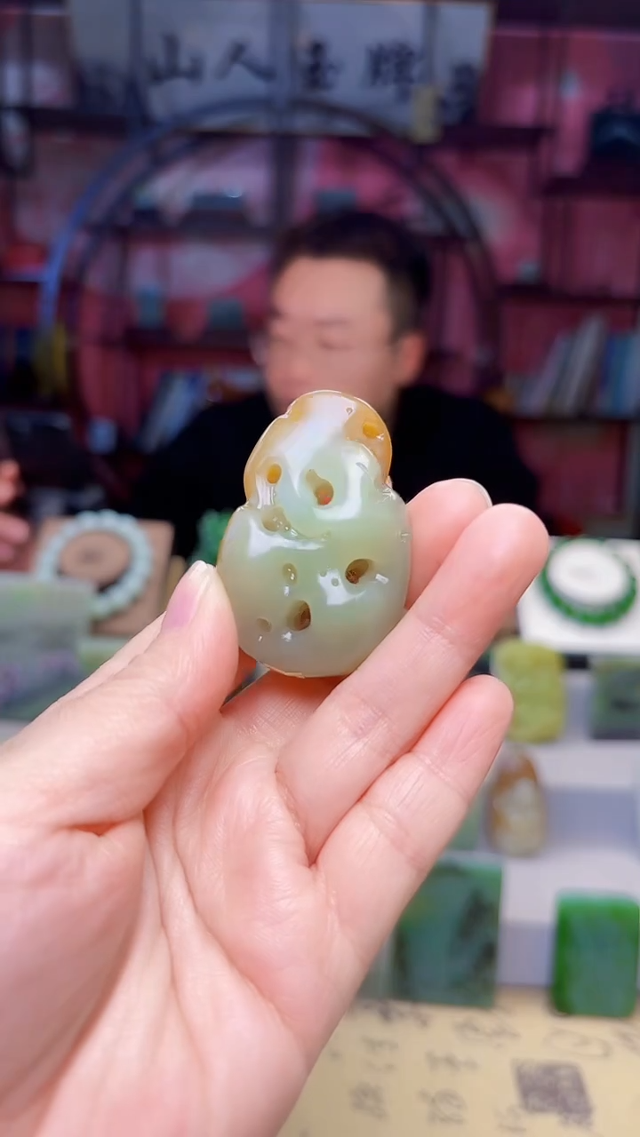 未镶嵌和田玉挂件255