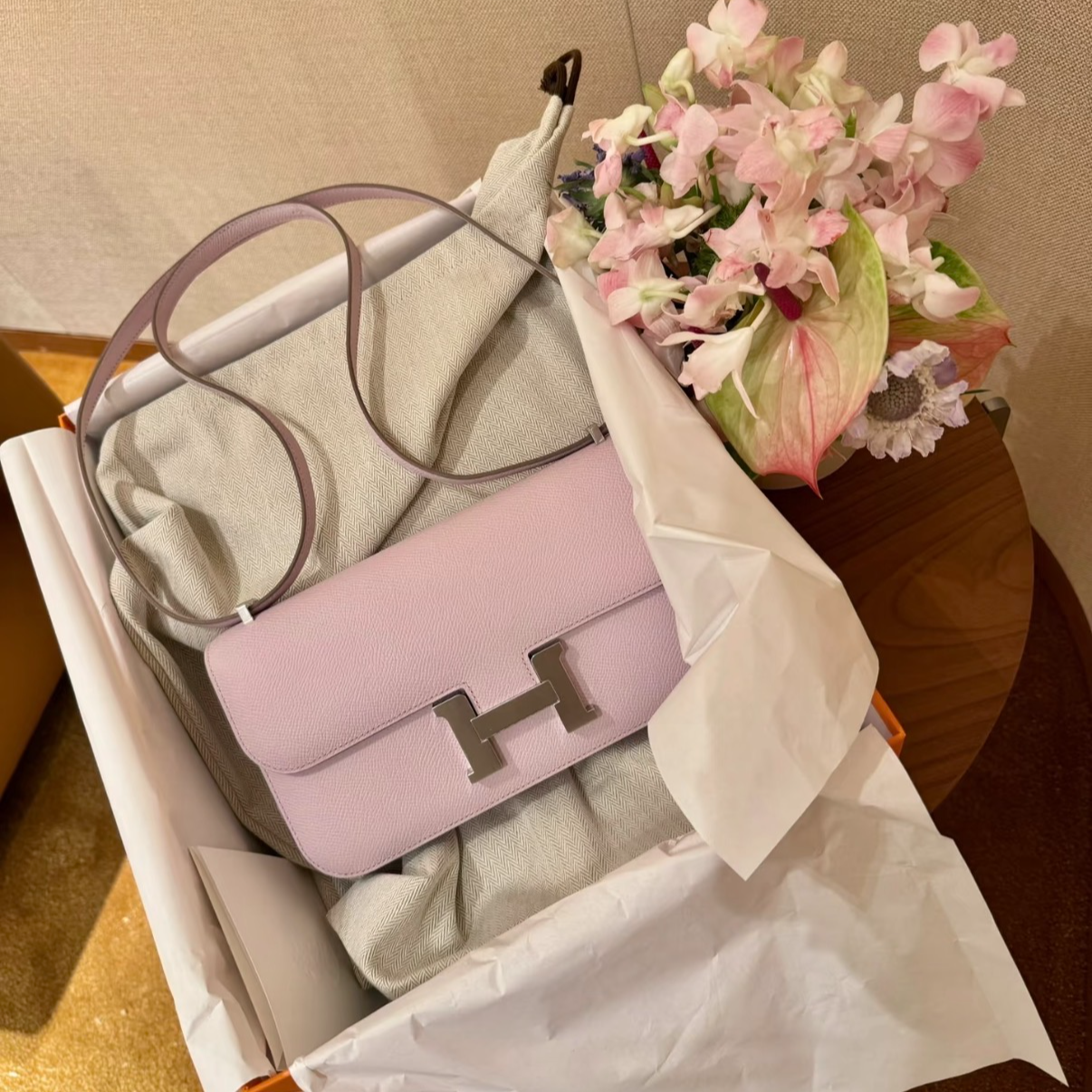 未使用 Hermes/爱马仕 【念念】 康康 elan 梦幻紫 Ep皮 K刻银扣包