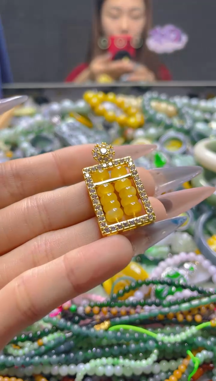 颈饰未镶嵌翡翠/D/翡翠A货，一件也是批发价