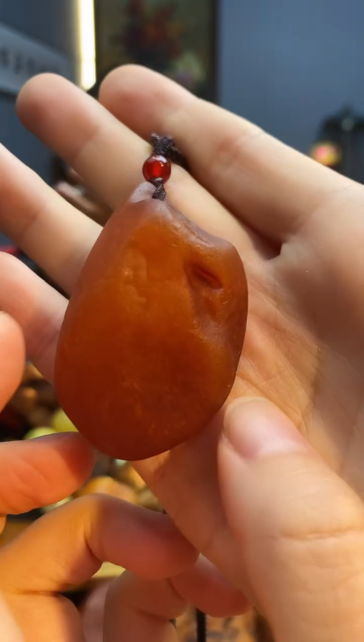 琥珀颈饰未镶嵌挂件