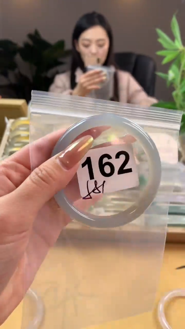 【闪购商品】玛瑙/玉髓手镯未镶嵌162