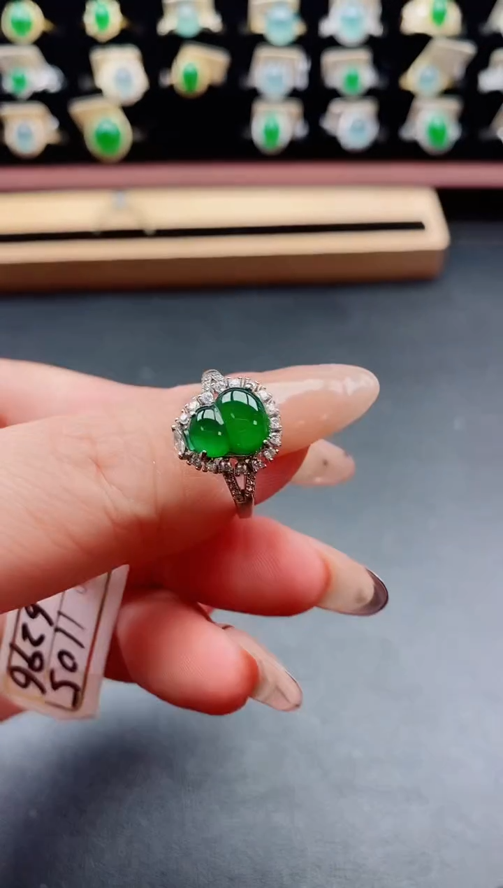 银S925镶嵌戒指翡翠1