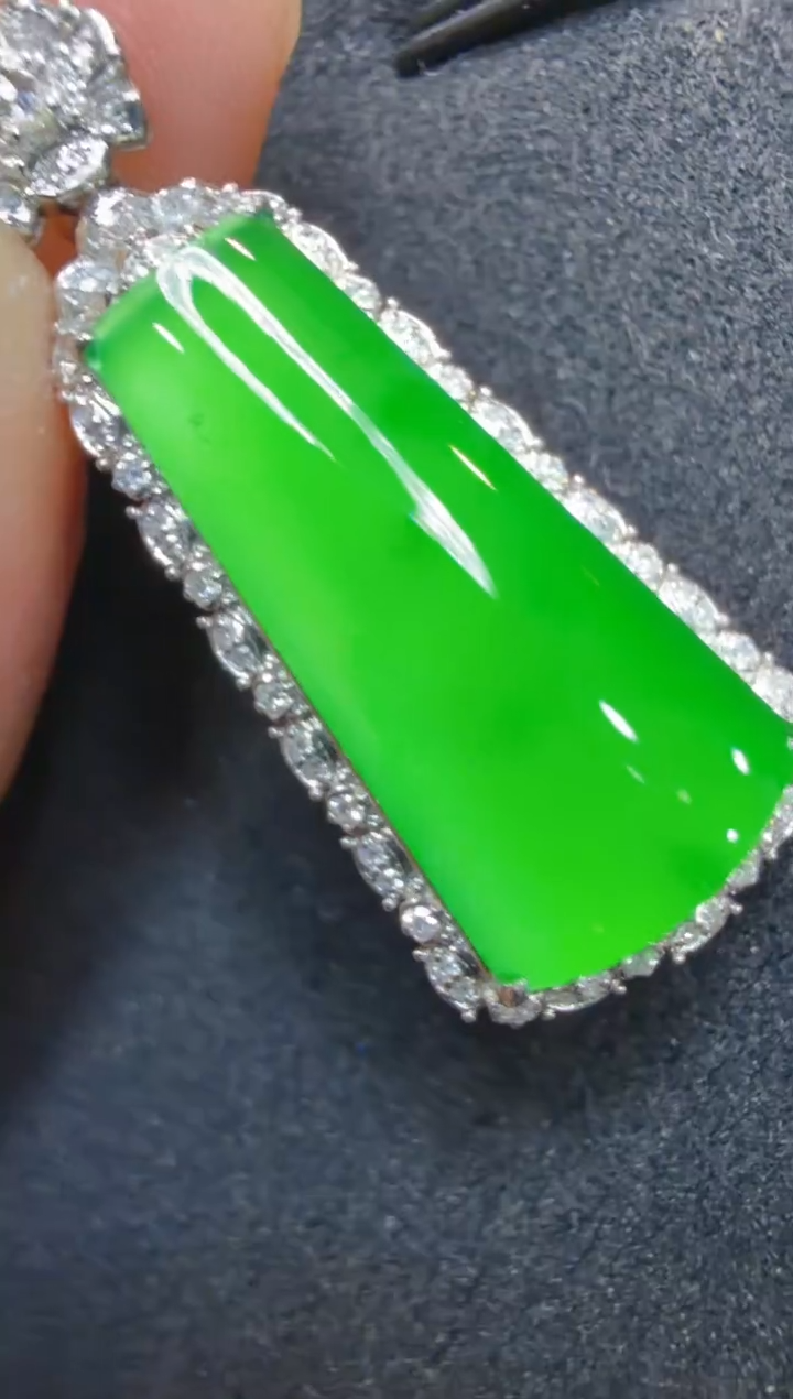 吊坠(不含链)18K金镶嵌翡翠多样性团购发一件