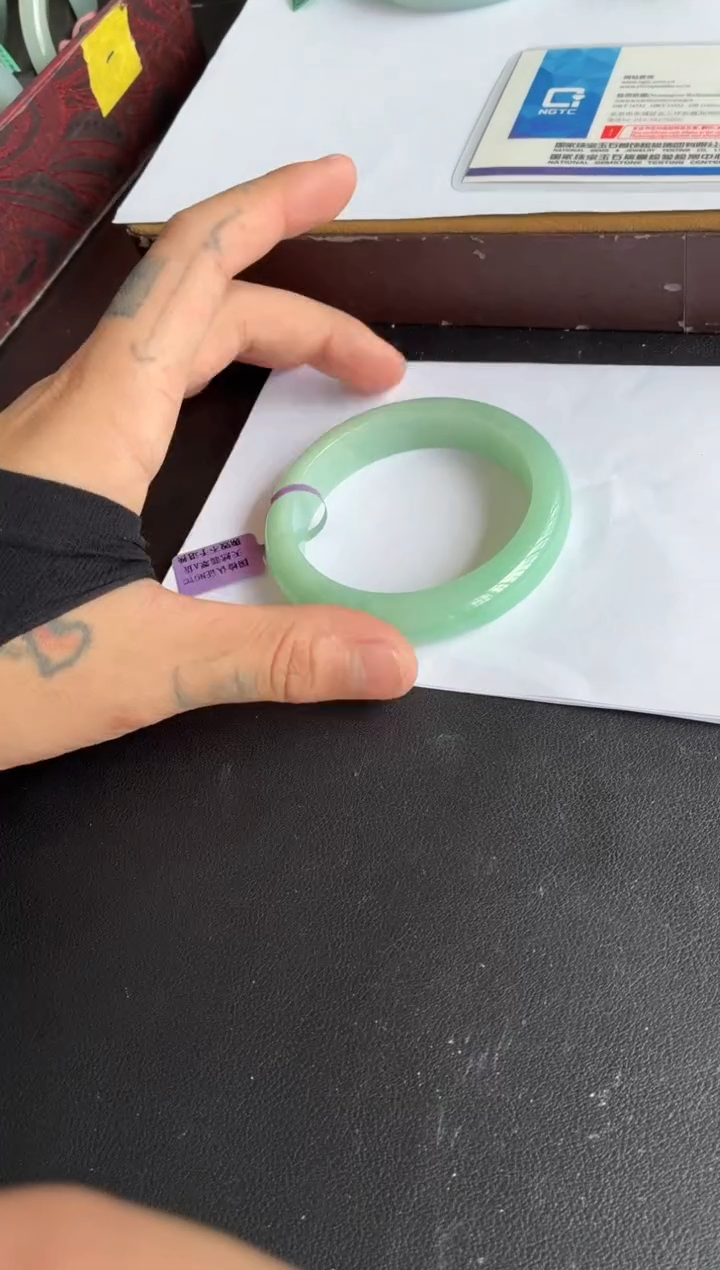 未镶嵌手镯翡翠（高糯化满果绿底大圈）15号