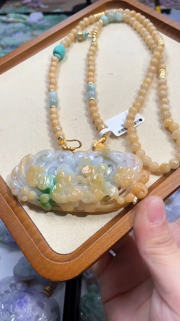 【闪购商品】翡翠颈饰未镶嵌吊坠
