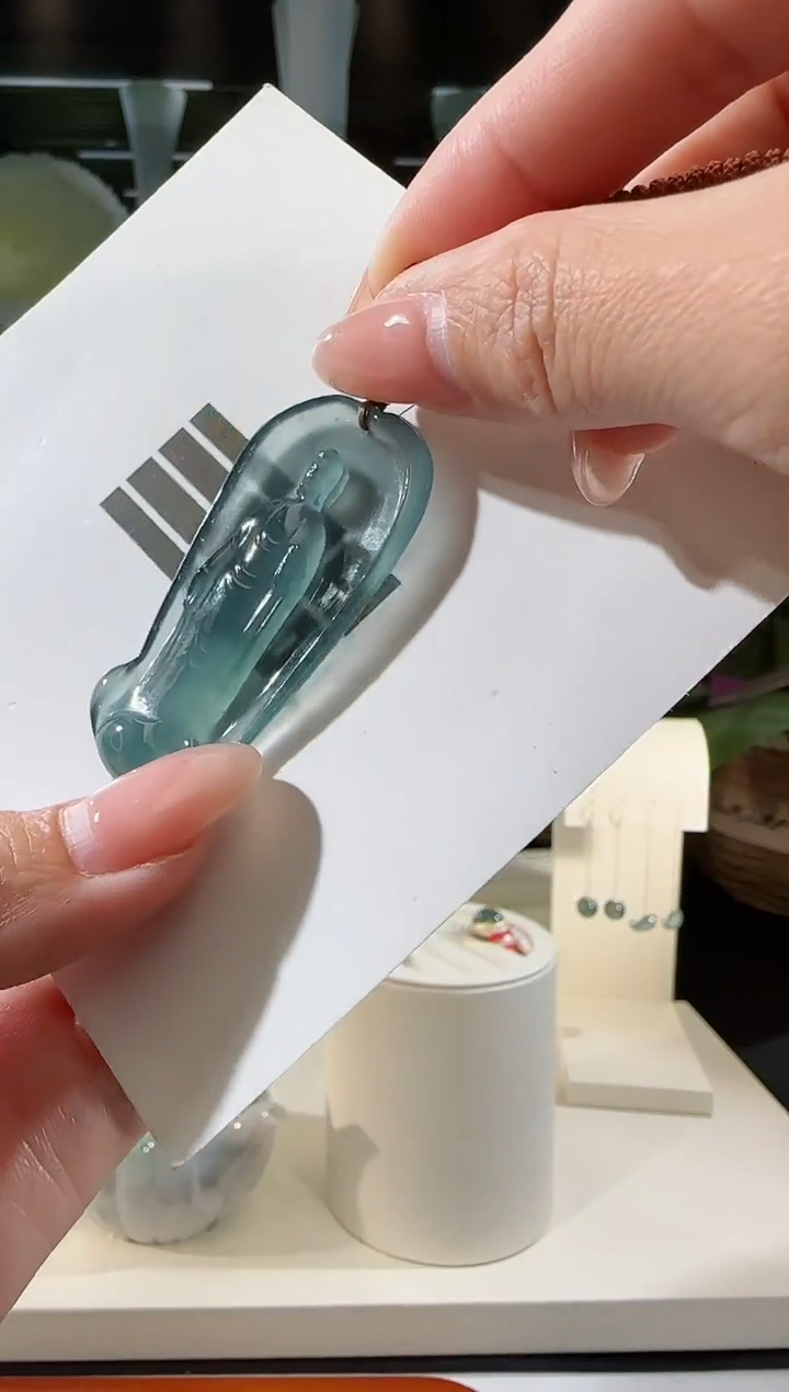 【闪购商品】翡翠吊坠(不含链)未镶嵌佛