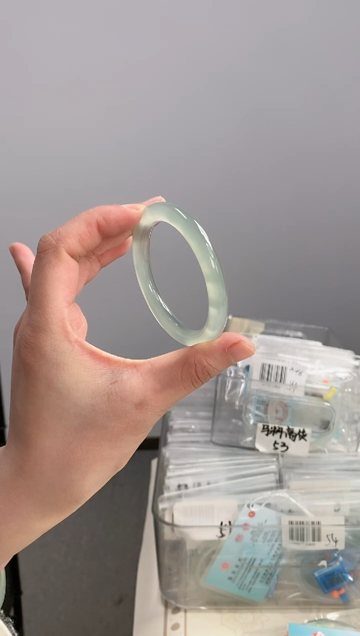 【闪购商品】玛瑙/玉髓手镯未镶嵌56圈圆条