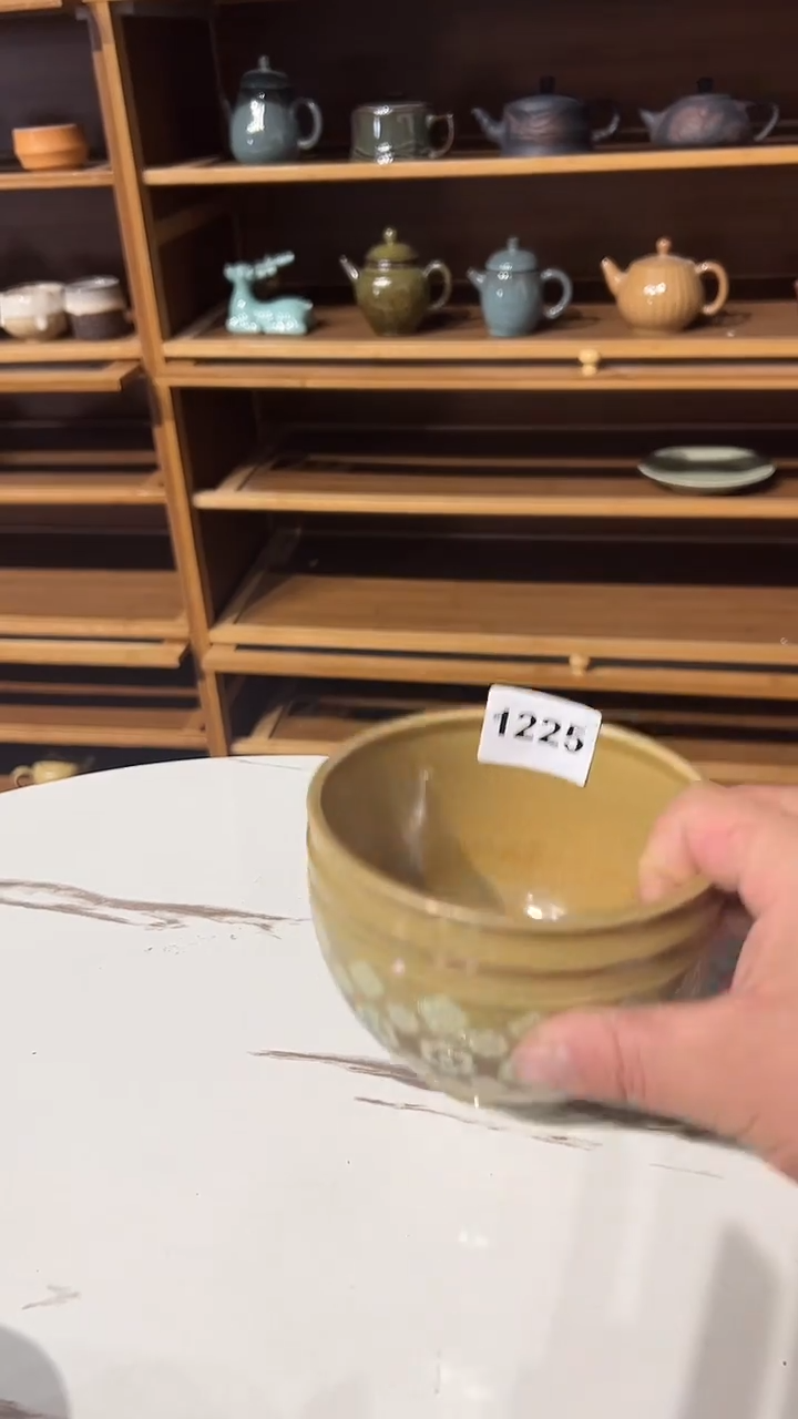 龙泉窑宝相花大扎缸1225