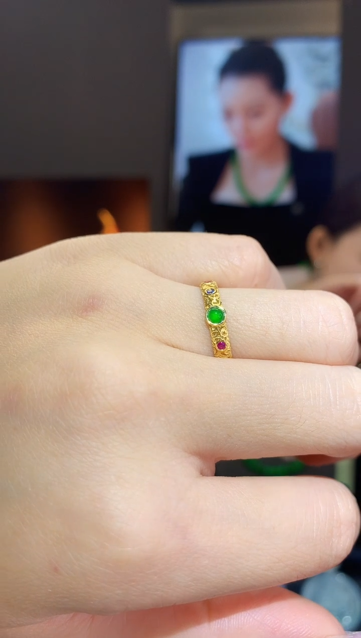 【闪购商品】翡翠戒指18K金镶嵌戒指