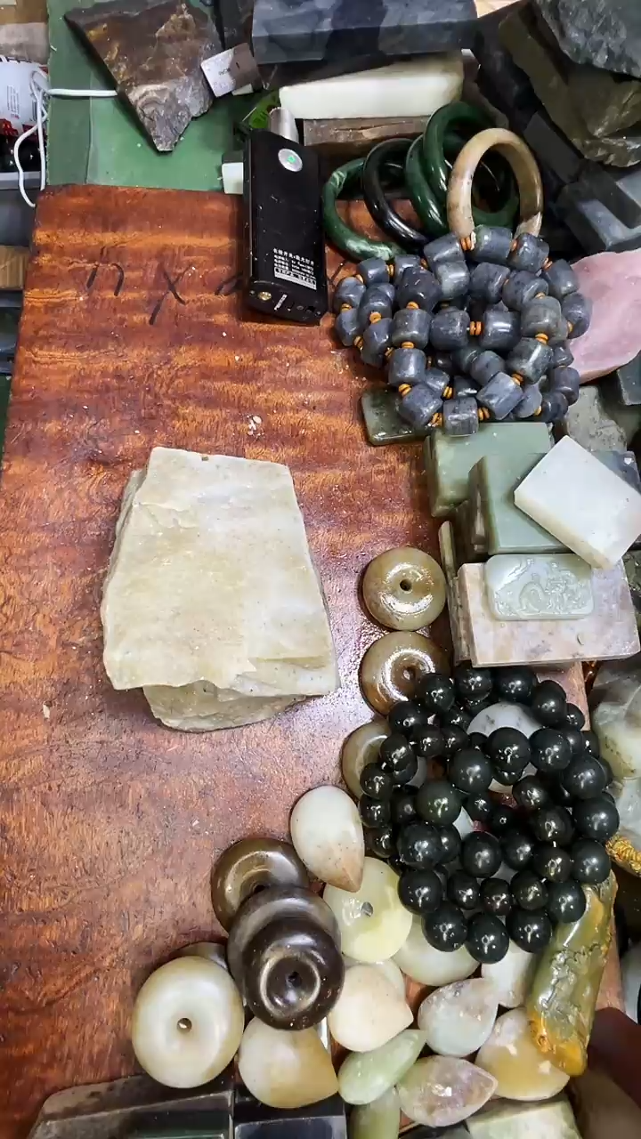未镶嵌和田玉珠宝半成品1